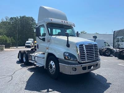 Used 2018 Freightliner Cascadia Detroit DD13 Semi Truck for sale #172470 - photo 1