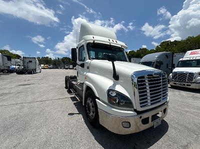 Used 2018 Freightliner Cascadia Detroit DD13 Semi Truck for sale #172471 - photo 1