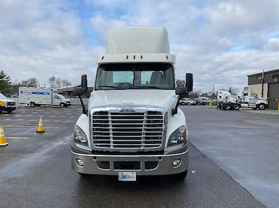 Used 2018 Freightliner Cascadia Detroit DD13 Semi Truck for sale #172714 - photo 2