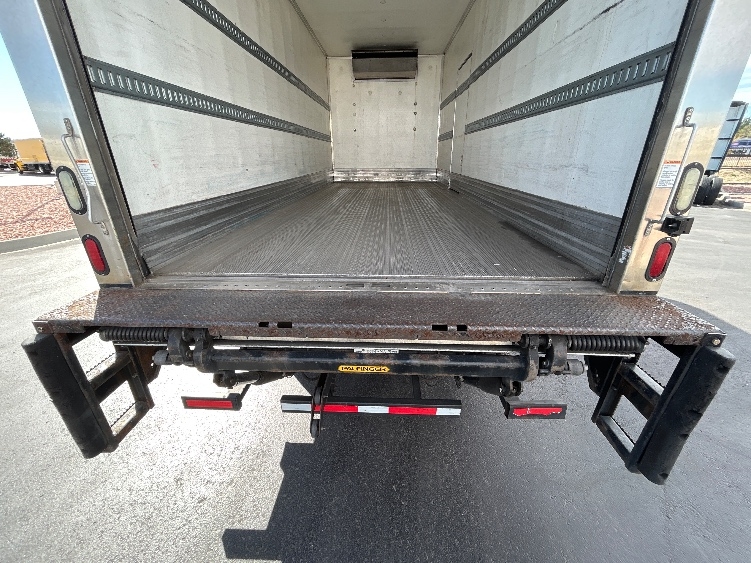 Used 2017 Freightliner M2 106 - photo 12