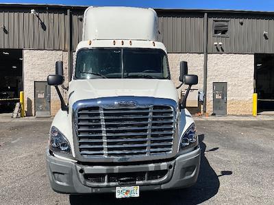 Used 2018 Freightliner Cascadia Detroit DD13 Semi Truck for sale #173363 - photo 2