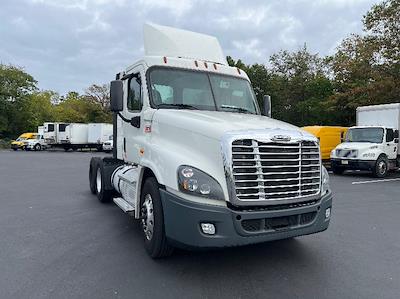 Used 2018 Freightliner Cascadia Detroit DD13 Semi Truck for sale #174098 - photo 1
