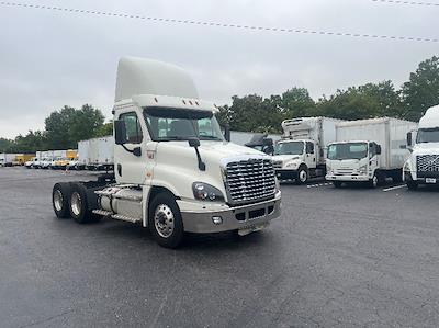 Used 2018 Freightliner Cascadia Detroit DD13 Semi Truck for sale #174662 - photo 1