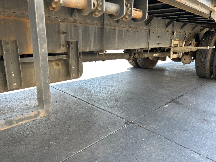 Used 2017 Hino 268A - photo 7