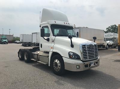 Used 2018 Freightliner Cascadia Detroit DD13 Semi Truck for sale #174820 - photo 1