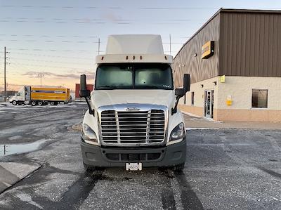 Used 2018 Freightliner Cascadia Detroit DD13 Semi Truck for sale #175089 - photo 2