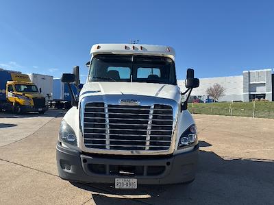 Used 2018 Freightliner Cascadia Detroit DD13 Semi Truck for sale #175142 - photo 2