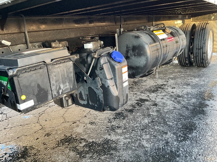 Used 2017 Hino 155 - photo 7