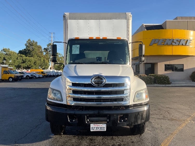 Used 2017 Hino 268A - photo 2