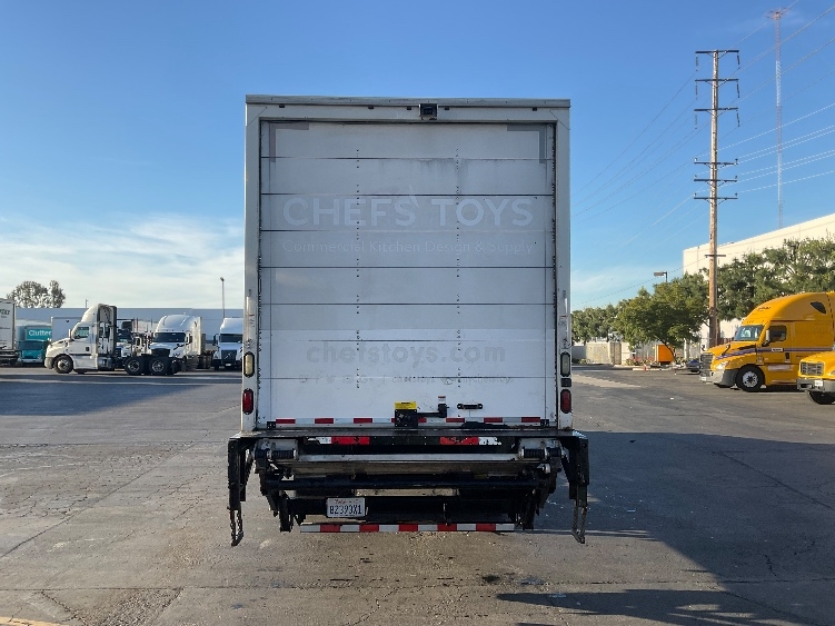 Used 2017 Hino 268A - photo 9