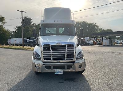Used 2018 Freightliner Cascadia Detroit DD13 Semi Truck for sale #175561 - photo 2