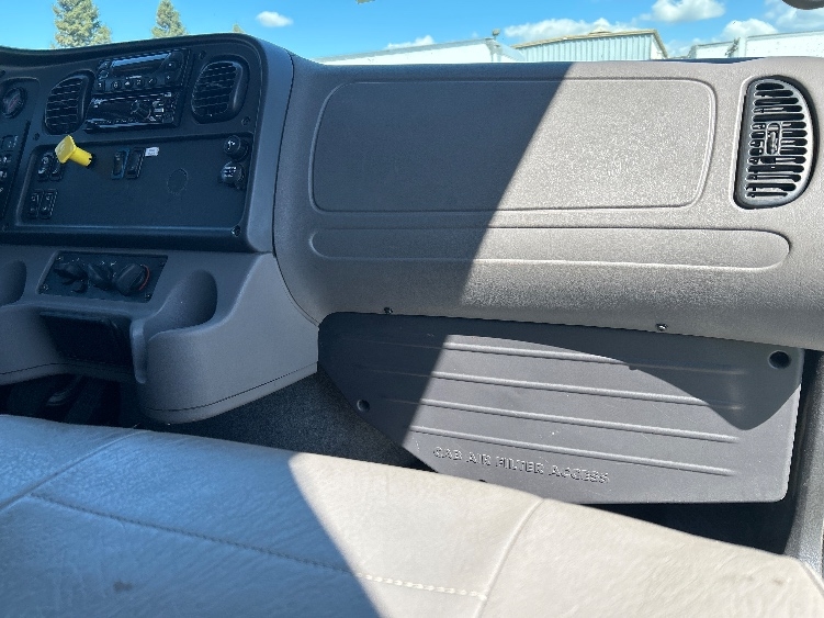 Used 2018 Freightliner M2 - photo 23