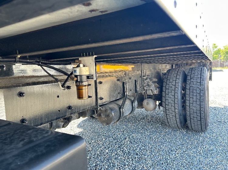 Used 2018 Freightliner M2 - photo 7