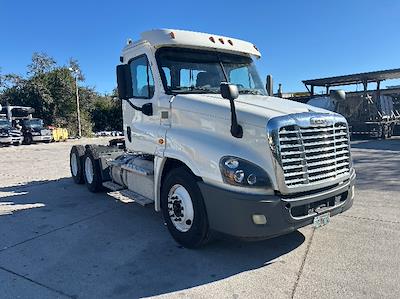 Used 2018 Freightliner Cascadia Detroit DD13 Semi Truck for sale #176005 - photo 1