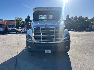 Used 2018 Freightliner Cascadia Detroit DD13 Semi Truck for sale #176005 - photo 2