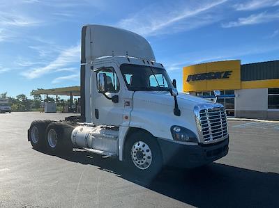 Used 2018 Freightliner Cascadia Detroit DD13 Semi Truck for sale #176535 - photo 1