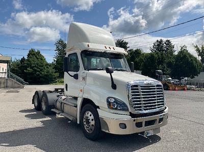Used 2018 Freightliner Cascadia Detroit DD13 Semi Truck for sale #176634 - photo 1