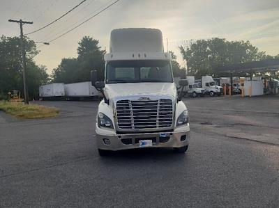 Used 2018 Freightliner Cascadia Detroit DD13 Semi Truck for sale #176635 - photo 2