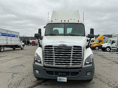 Used 2018 Freightliner Cascadia - photo 1