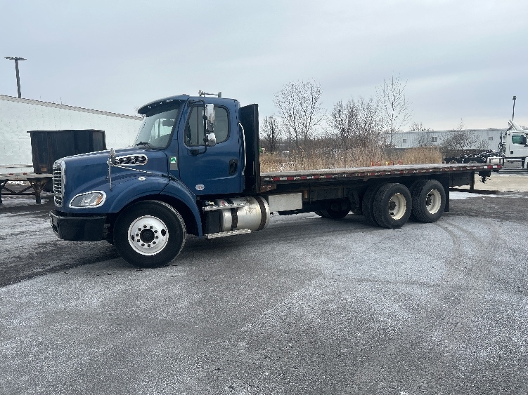 Used 2018 Freightliner M2 112 - photo 5