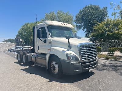 Used 2018 Freightliner Cascadia Detroit DD13 Semi Truck for sale #180734 - photo 1