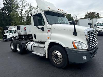 Used 2017 Freightliner Cascadia Detroit DD13 Semi Truck for sale #180805 - photo 1