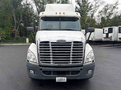 Used 2017 Freightliner Cascadia Detroit DD13 Semi Truck for sale #180805 - photo 2