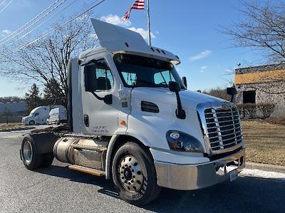 Used 2017 Freightliner Cascadia - photo 1