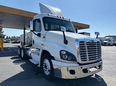 Used 2018 Freightliner Cascadia Detroit DD13 Semi Truck for sale #181347 - photo 1