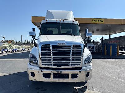 Used 2018 Freightliner Cascadia Detroit DD13 Semi Truck for sale #181347 - photo 2