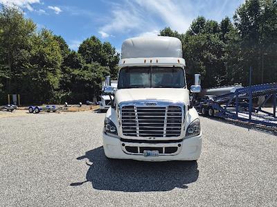 Used 2018 Freightliner Cascadia Detroit DD15AT Semi Truck for sale #181462 - photo 2