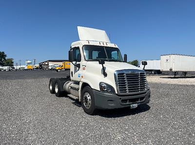 Used 2018 Freightliner Cascadia Detroit DD13 Semi Truck for sale #181637 - photo 1