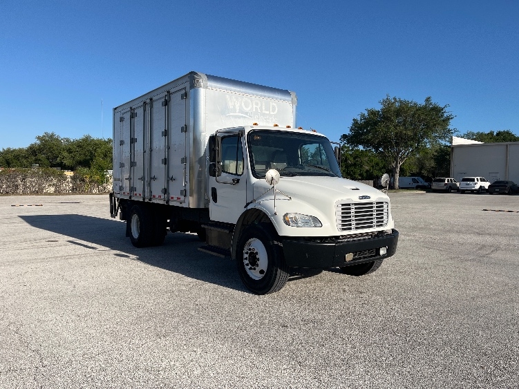 Used 2018 Freightliner M2 106 - photo 1