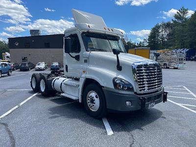 Used 2018 Freightliner Cascadia Detroit DD13 Semi Truck for sale #182980 - photo 1