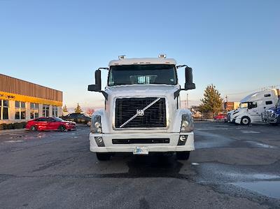 Used 2018 Volvo VNL Volvo D13 Semi Truck for sale #183410 - photo 2