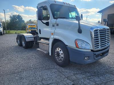 Used 2018 Freightliner Cascadia Detroit DD15AT Semi Truck for sale #184958 - photo 1