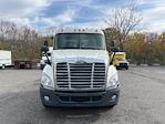 Used 2018 Freightliner Cascadia Detroit DD15AT Semi Truck for sale #184959 - photo 2