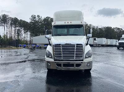 Used 2018 Freightliner Cascadia Detroit DD13 Semi Truck for sale #185151 - photo 2