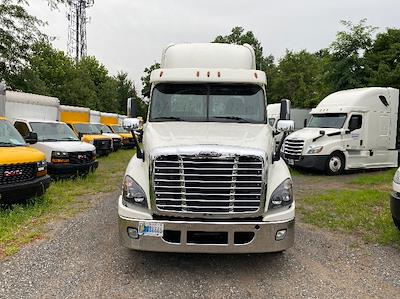 Used 2018 Freightliner Cascadia Detroit DD13 Semi Truck for sale #185159 - photo 2