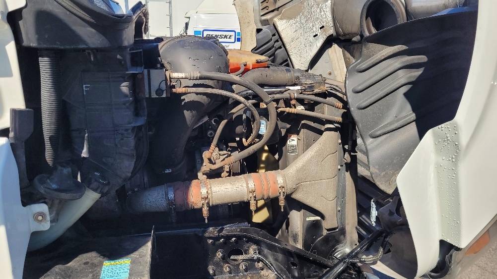 Used 2017 Freightliner Cascadia - photo 16