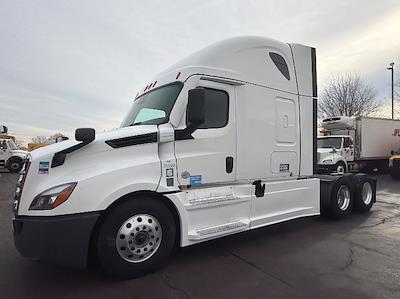 Used 2023 Freightliner Cascadia Detroit DD15AT Semi Truck with Sleeper Cab for sale #185886 - photo 1
