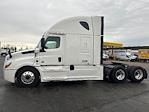 Used 2023 Freightliner Cascadia Detroit DD15AT Semi Truck with Sleeper Cab for sale #185888 - photo 4
