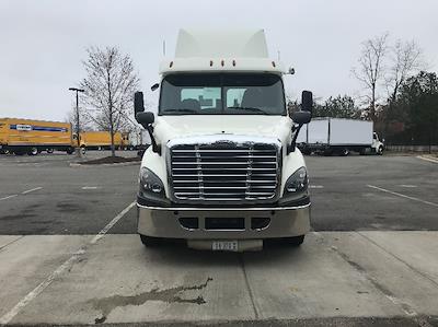 Used 2017 Freightliner Cascadia Detroit DD13 Semi Truck for sale #186837 - photo 2