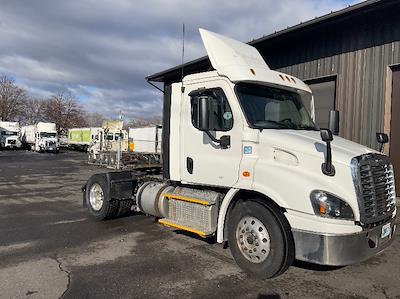 Used 2017 Freightliner Cascadia Detroit DD13 Semi Truck for sale #187096 - photo 1