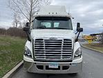 Used 2017 Freightliner Cascadia Detroit DD13 Semi Truck for sale #187694 - photo 2