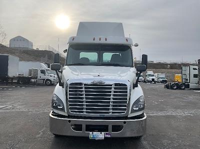 Used 2017 Freightliner Cascadia - photo 1