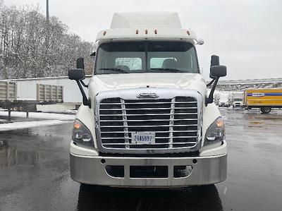Used 2017 Freightliner Cascadia Detroit DD13 Semi Truck for sale #187704 - photo 2