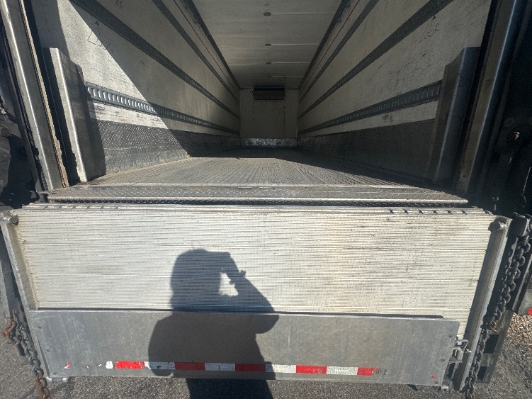 Used 2017 Freightliner M2 106 - photo 12