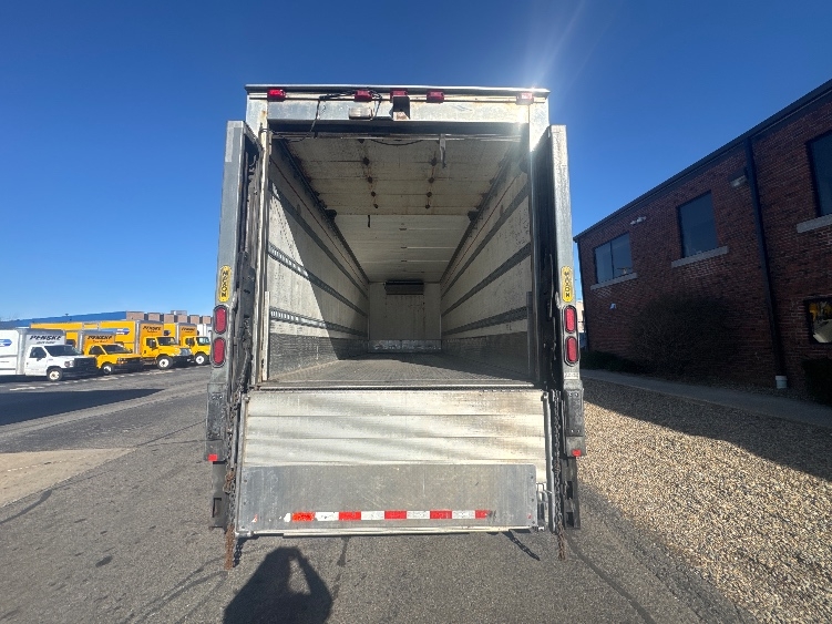 Used 2017 Freightliner M2 106 - photo 10
