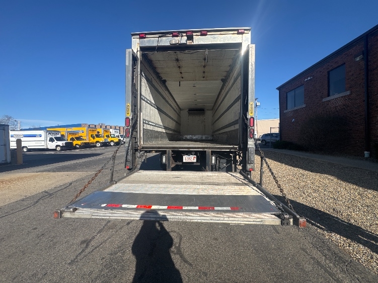 Used 2017 Freightliner M2 106 - photo 11